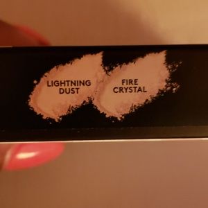 Fenty Beauty Makeup - Fenty Beauty by Rihanna highlighter Fenty Beauty Makeup - Fenty Beauty by Rihanna highlighter